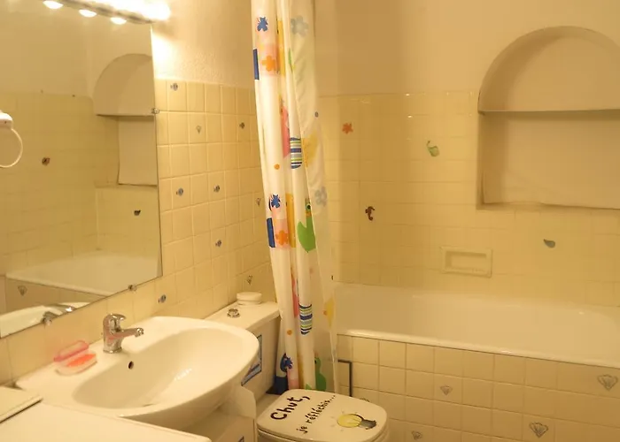 Viva Riviera - 5 Rue Commandant Andre