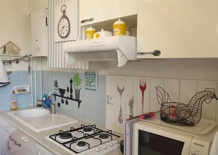 Viva Riviera - 5 Rue Commandant Andre كان